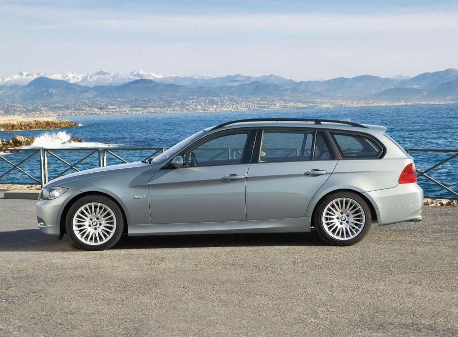  BMW 3-Series Touring 2006 года  (фото 17 из 20)